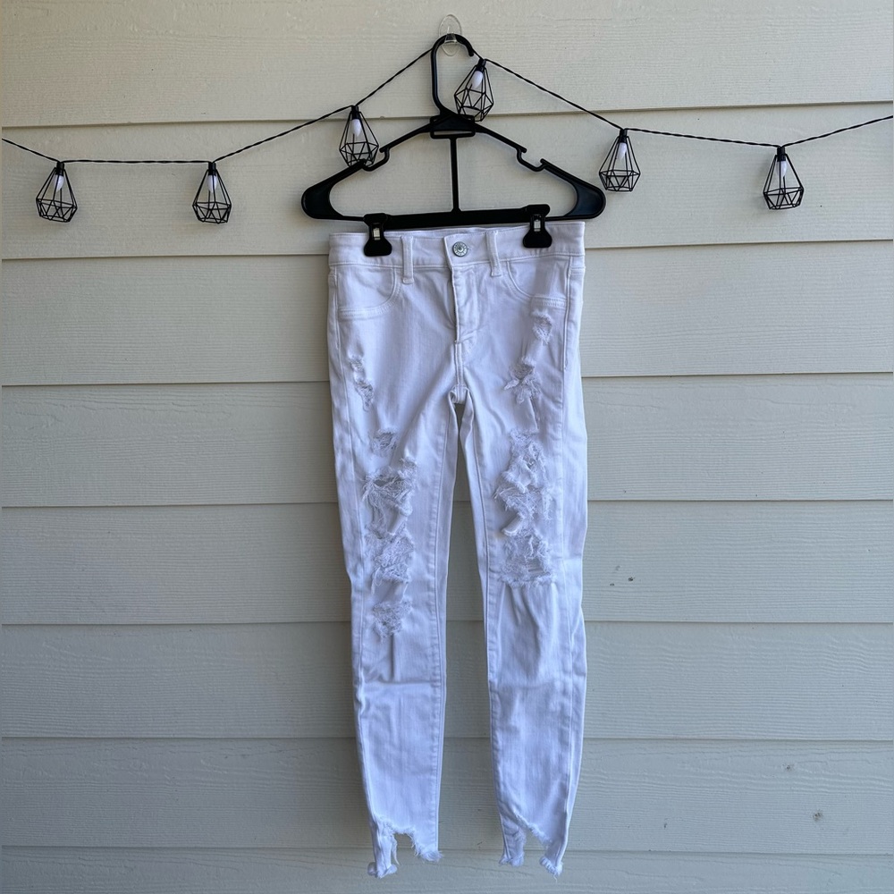 American Eagle Outfitters White Distressed Skinny Jeans